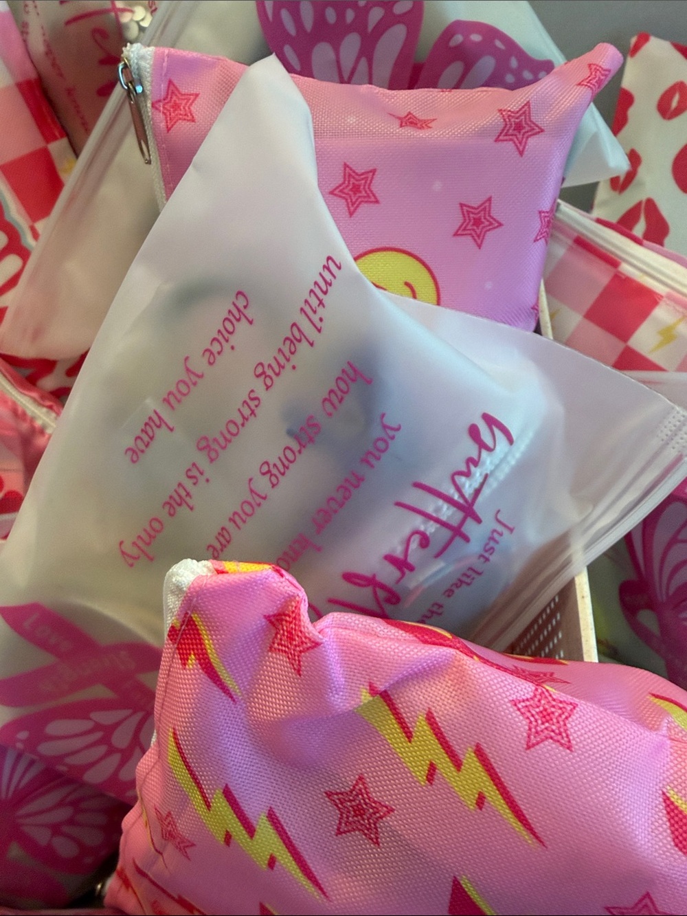 Stuffed Surprise Bags! Jewelry and Accessories ALL BRAND NEW ITEMS - Picture 3 of 4